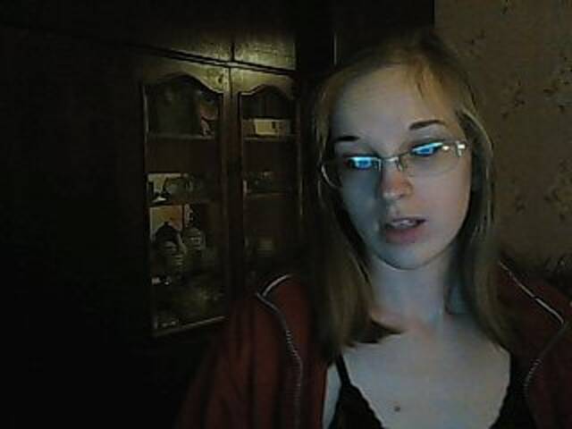 Capturas de tela de transmissão Angelpussy1