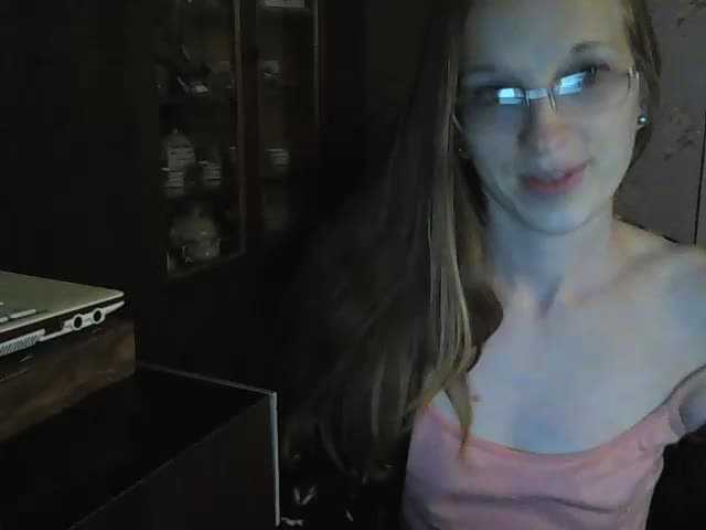 Capturas de tela de transmissão Angelpussy1