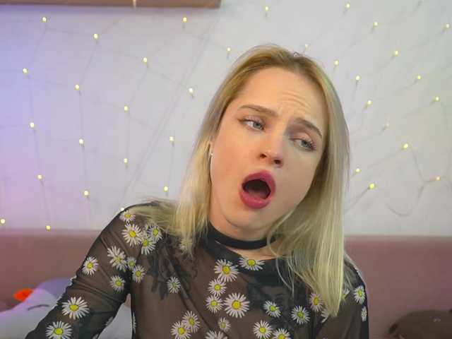 Capturas de tela de transmissão AngieNatasha054