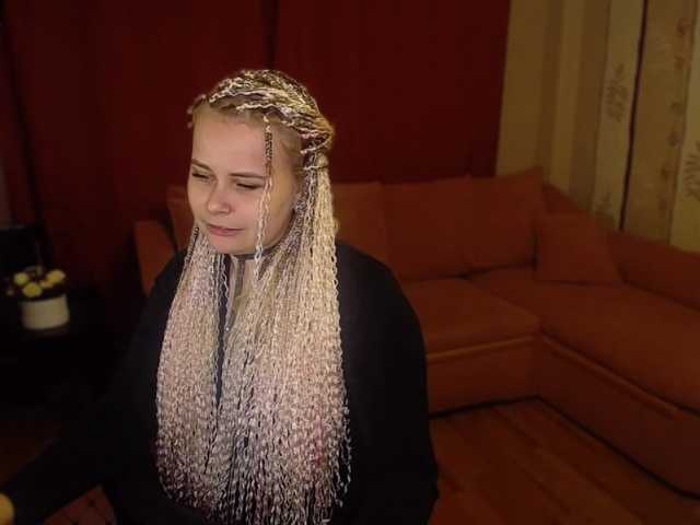 Capturas de tela de transmissão Anika-fox