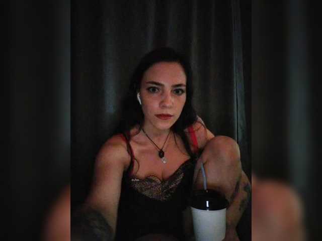 Capturas de tela de transmissão Anita-Anis