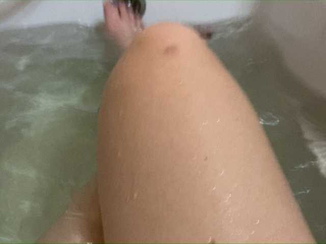Capturas de tela de transmissão AnitaShine