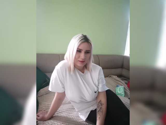 Capturas de tela de transmissão L0uisVuitton