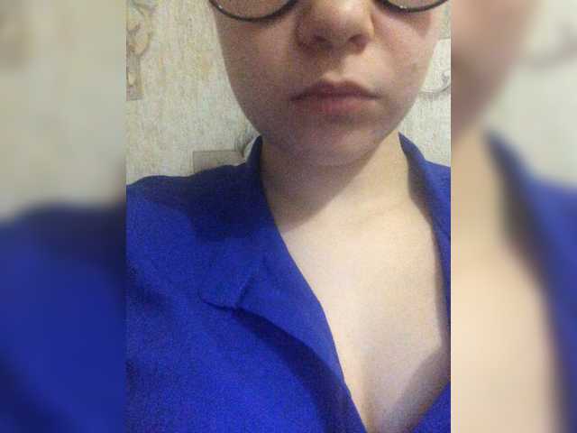 Capturas de tela de transmissão Anni-li