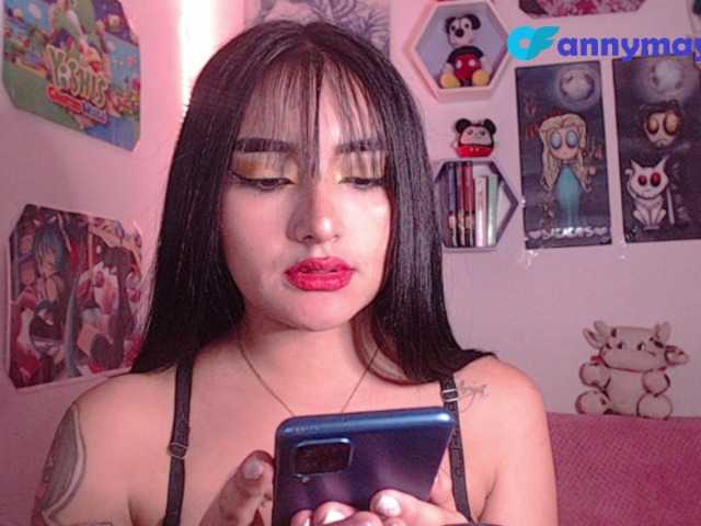 Fotos annymayers hello guys I am a super sexy girl with desire to have fun all night come and try all my power1000 squirt at goal #spit #tits #latina #daddy #suck #dirty #anal #squirt #lush