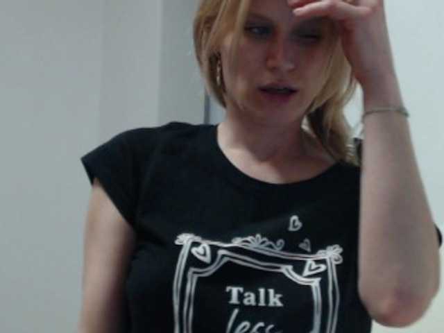 Capturas de tela de transmissão Annzhelika