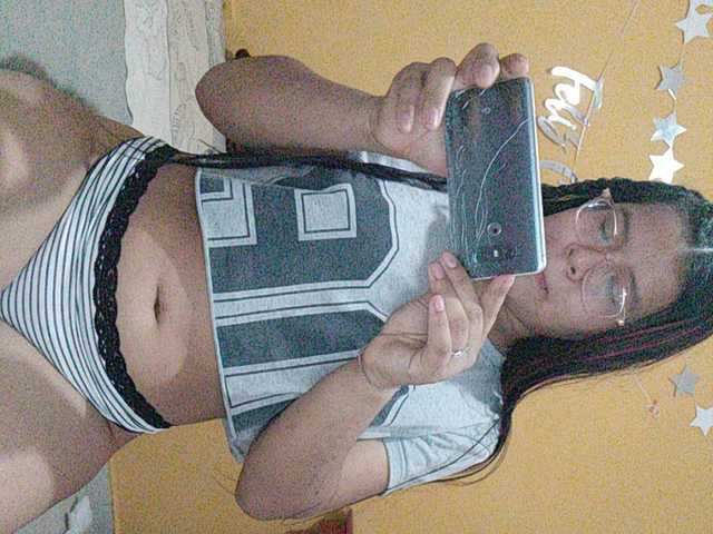 Capturas de tela de transmissão AntoniaCole