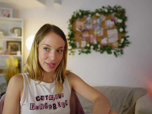 Capturas de tela de transmissão AprilRose