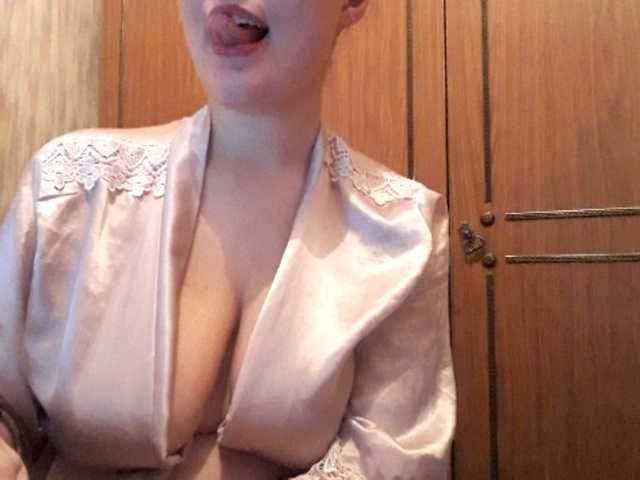Capturas de tela de transmissão Virgin_pussy