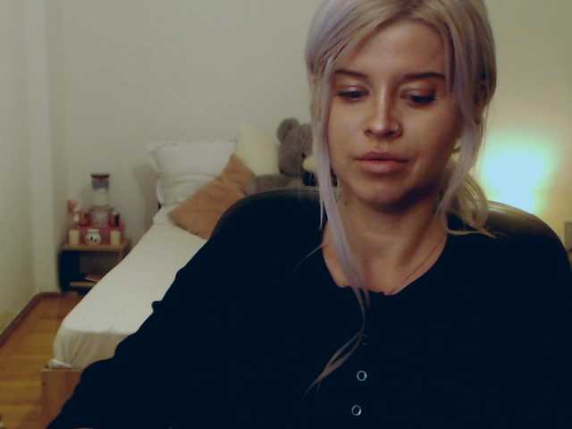 Capturas de tela de transmissão AryaJolie