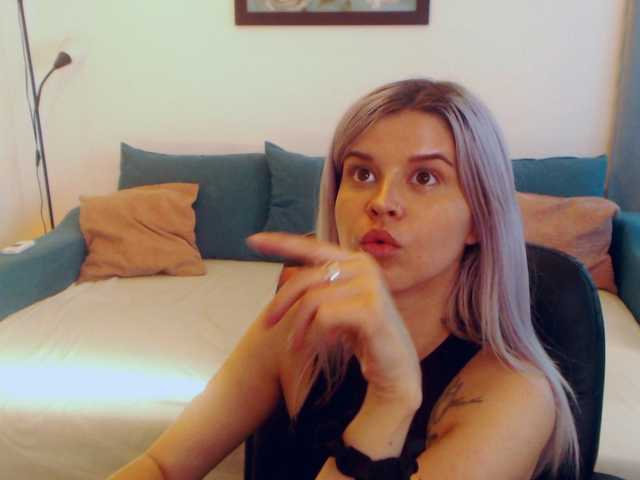 Fotos AryaJolie TOPIC: Hey there guys!! Let's have some fun~ naked strip 444tks, more fun pvt is on, or spin the wheell 199 or 599tks,kisses:*:*~