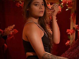 Chat de vídeo erótico AryaLovejoy