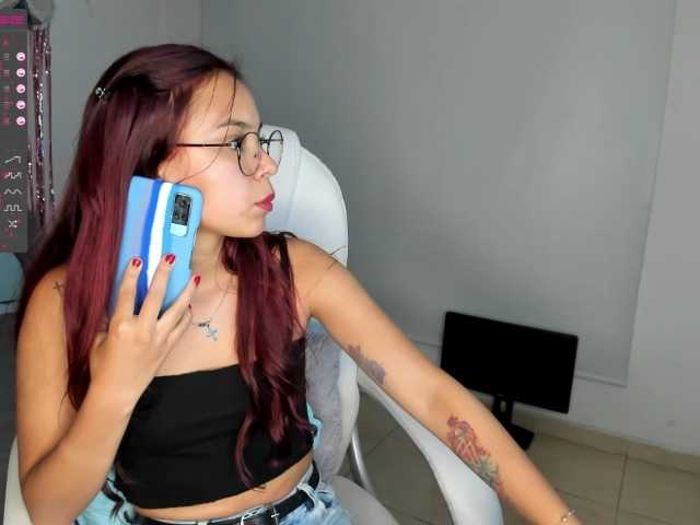 Capturas de tela de transmissão AshelyGirl