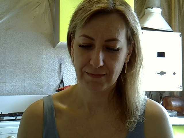 Capturas de tela de transmissão AshleyLight