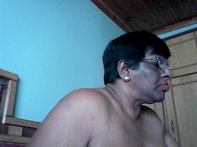 Capturas de tela de transmissão asianleanne