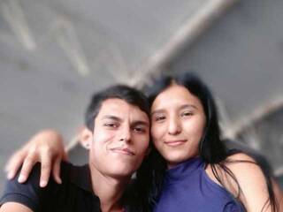 Chat de vídeo erótico AxelAndSheri