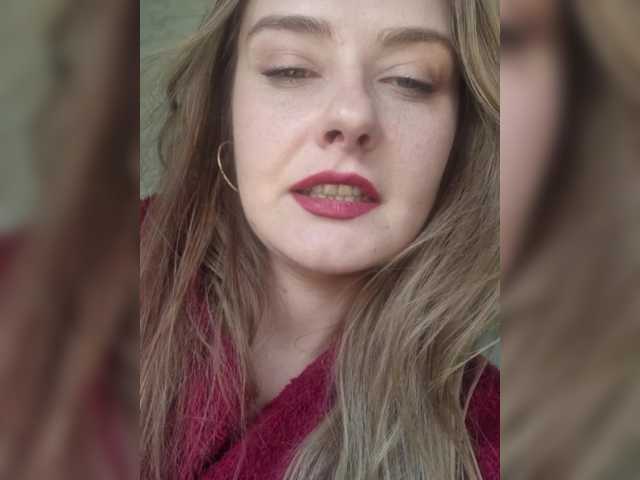 Capturas de tela de transmissão Babbylunna