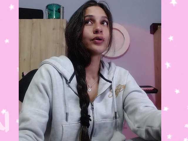 Capturas de tela de transmissão GOODGIRLYUMMM