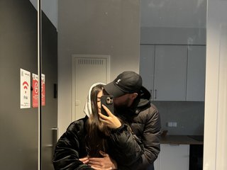 Chat de vídeo erótico babyymommyanddadyy