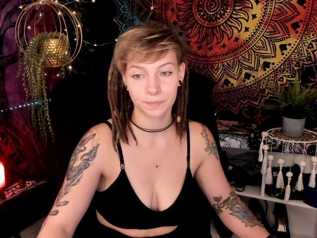 Capturas de tela de transmissão BayleeDesire