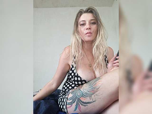 Capturas de tela de transmissão Bblondelina