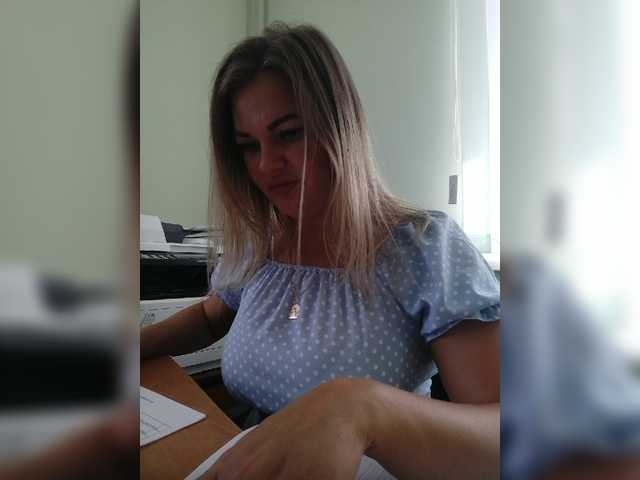 Capturas de tela de transmissão 126Natasha