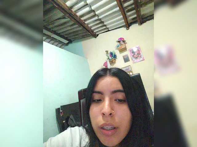 Capturas de tela de transmissão Bigtitsxxx