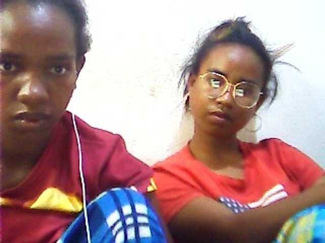 Capturas de tela de transmissão Black-Doubles