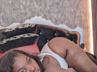 Chat de vídeo erótico black-pussydoll