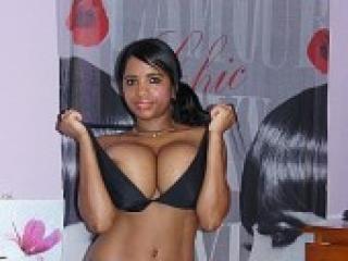 Chat de vídeo erótico blacksusi