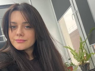 Chat de vídeo erótico BloomWithMarry