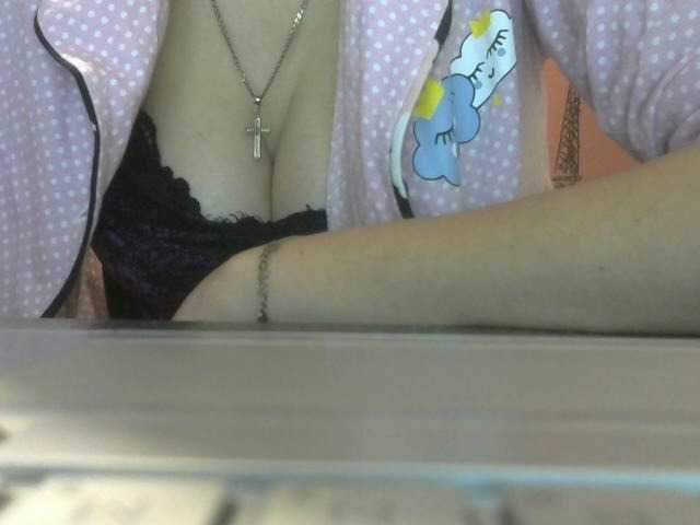 Capturas de tela de transmissão t_w_i_n_k_l_e