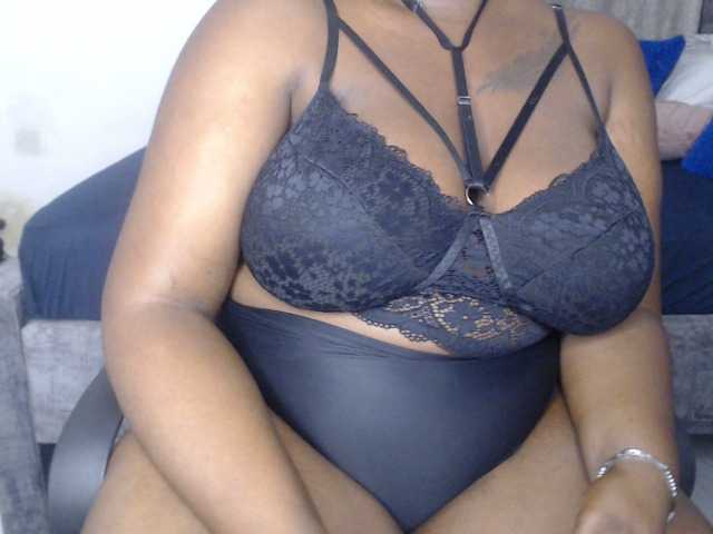 Capturas de tela de transmissão Boobyz