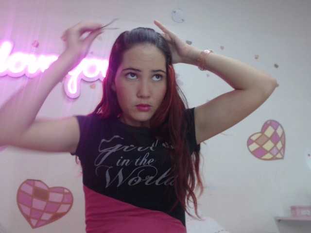 Capturas de tela de transmissão BrianaPeres