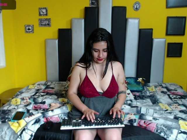 Capturas de tela de transmissão brunetteella