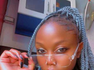 Chat de vídeo erótico Bubbly-petite