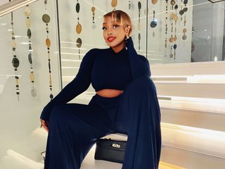 Chat de vídeo erótico Bustybrat