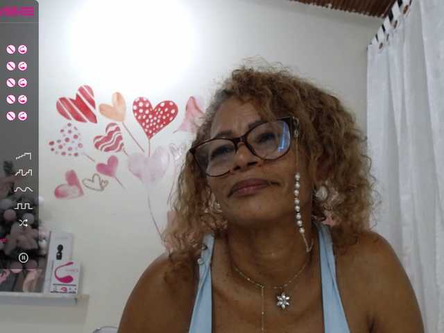 Capturas de tela de transmissão BustyXMilf