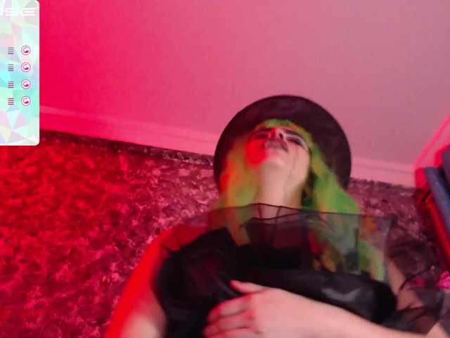 Capturas de tela de transmissão caitlin-gomez