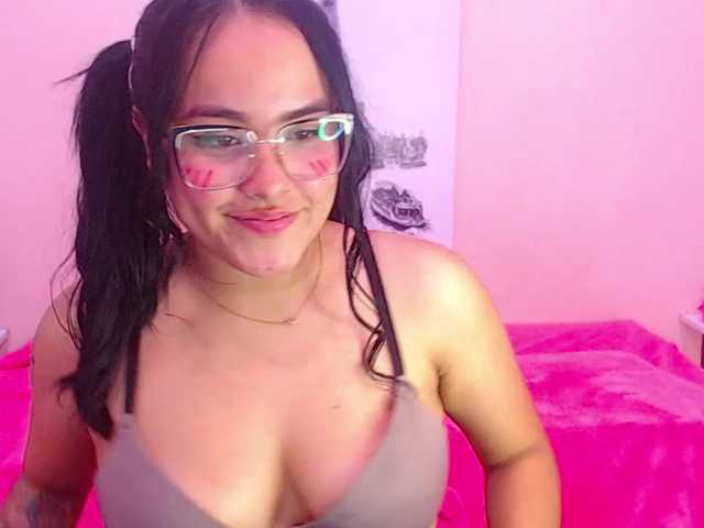 Capturas de tela de transmissão CamiiMoon