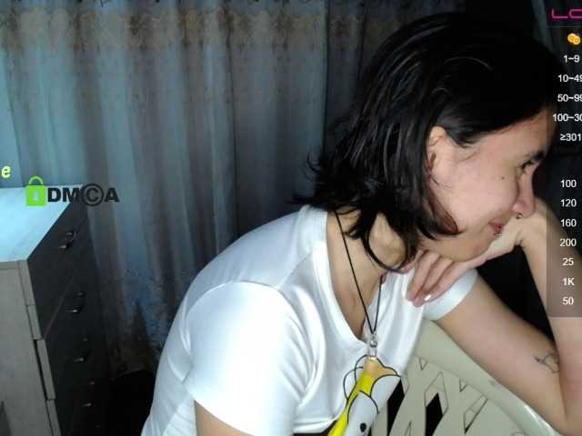 Capturas de tela de transmissão CamilaLee