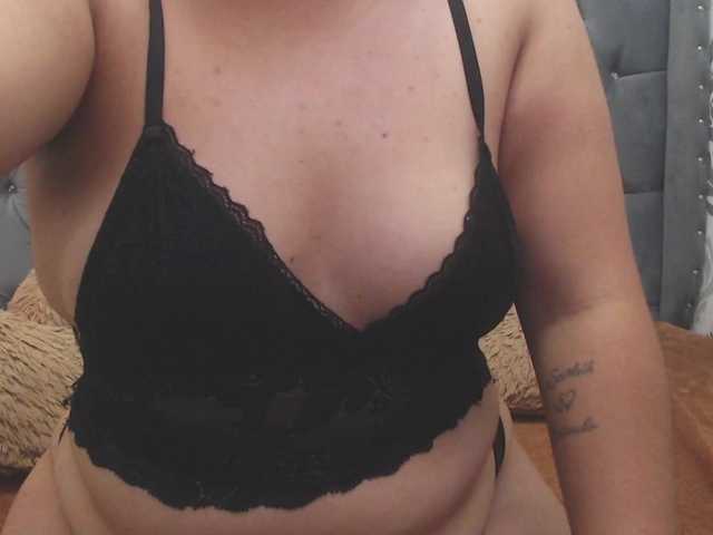 Capturas de tela de transmissão camilleblack01