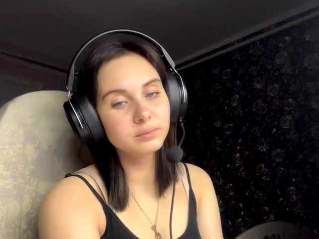 Capturas de tela de transmissão CANDY-LIPS-GIRL