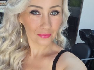 Chat de vídeo erótico CandyHellenx