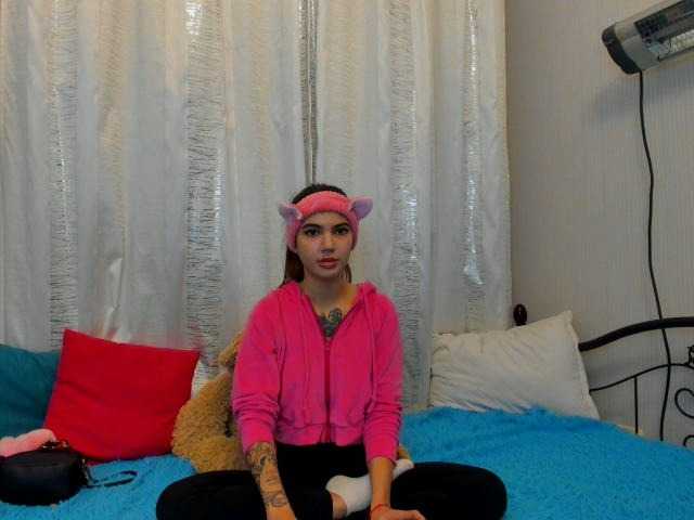 Capturas de tela de transmissão Caramel-girl