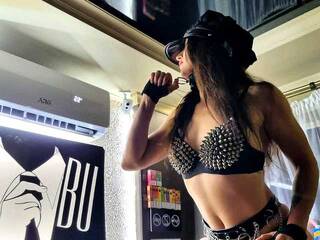 Chat de vídeo erótico Carin-France