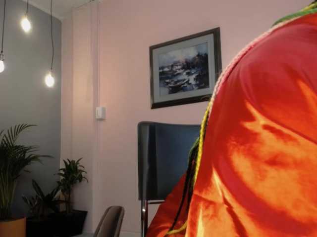 Capturas de tela de transmissão CataSanchez