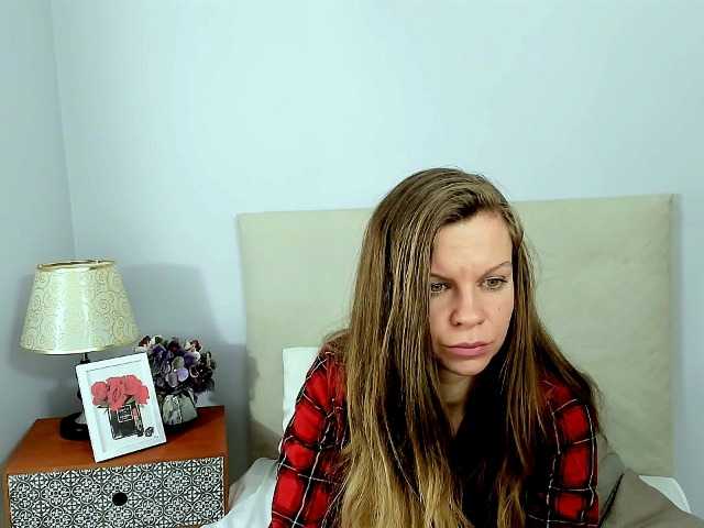 Capturas de tela de transmissão CathyModel