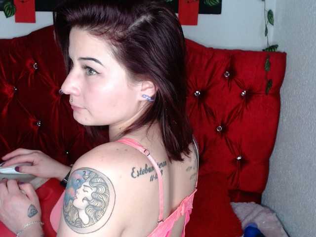 Capturas de tela de transmissão celestebrown2