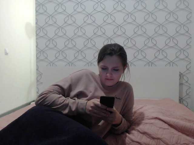 Capturas de tela de transmissão ChanelKitty